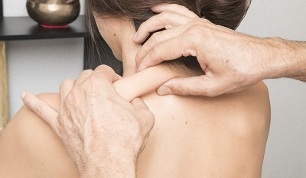 Massage for neck osteochondrosis